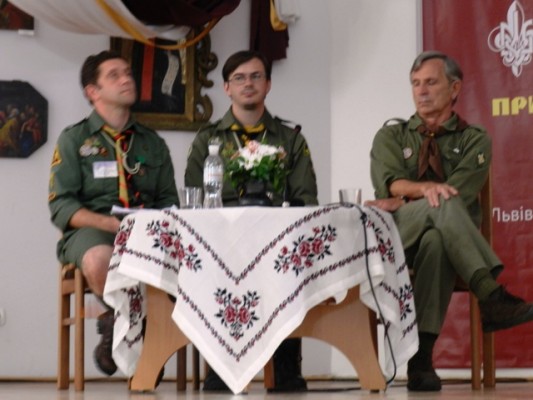 Сесія 1. Історія Пласту. Доповідачі - д-р Орест Субтельний, пл.сен. Юрій Леськів, СМ. Модератор - ст.пл. Андрій Ребрик, ЦМ Сесія 1. Історія Пласту. Доповідачі - д-р Орест Субтельний, пл.сен. Юрій Леськів, СМ. Модератор - ст.пл. Андрій Ребрик, ЦМ